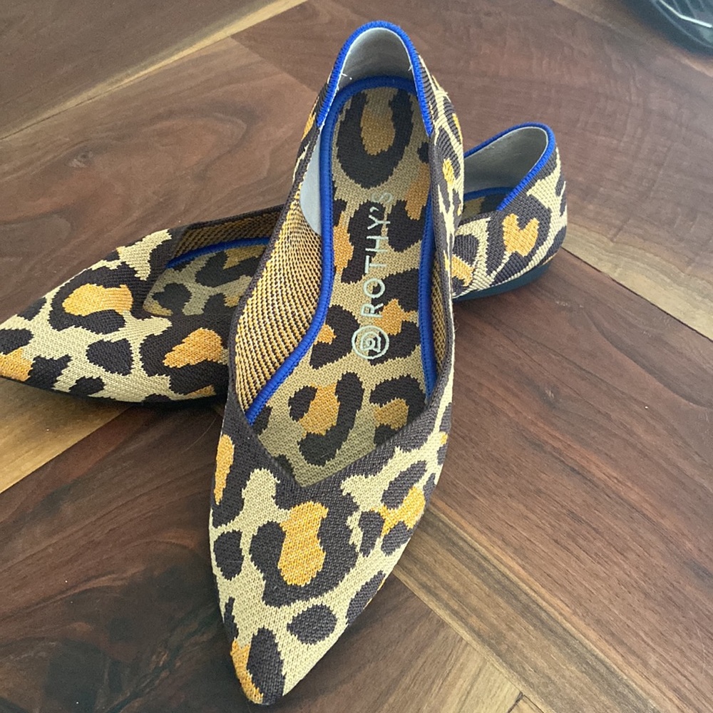 Rothy’s Big Cat Spotted Points Size 9